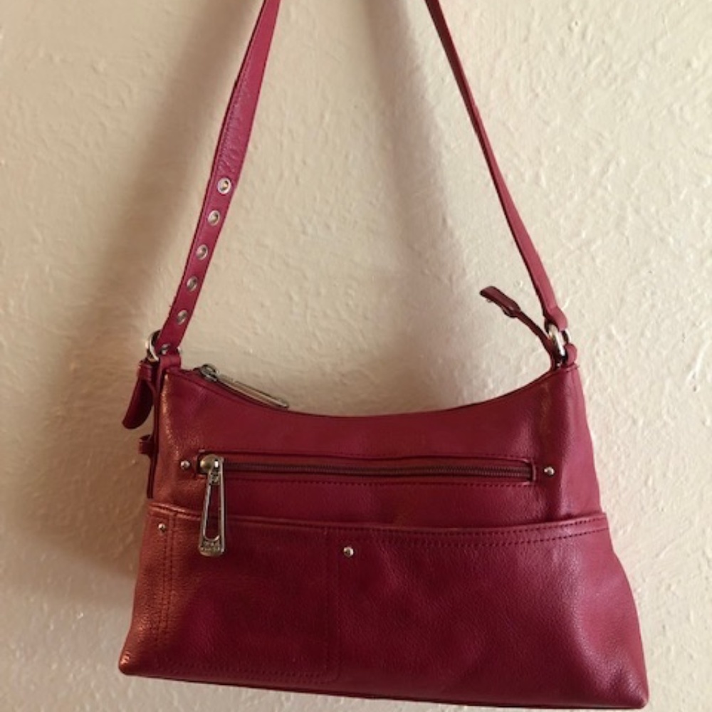 STONE MOUNTAIN Soft Pebble Leather Small Shoulder Bag